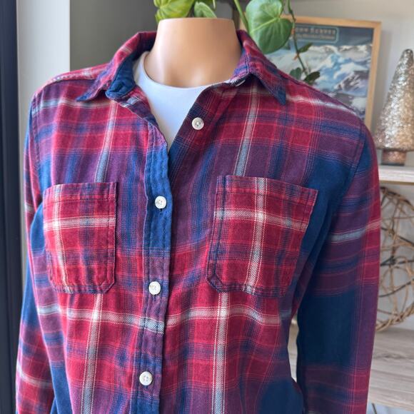 Mossimo Supply Co, Boyfriend Fit Button Up Red/Navy Flannel Shirt, Women’s Small - Picture 6 of 9